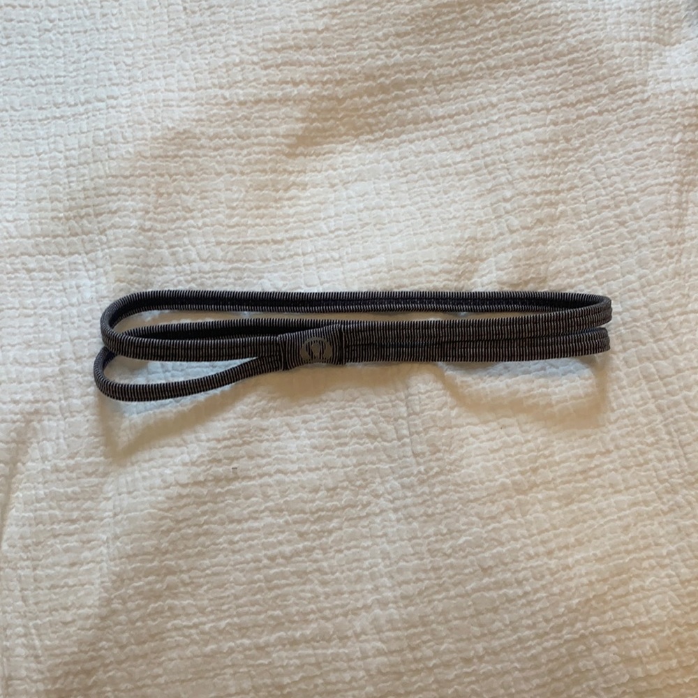 Lululemon headband - Picture 2 of 4
